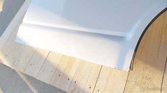 VW Transporter T5 – Dveře pravé přední bílé - 7