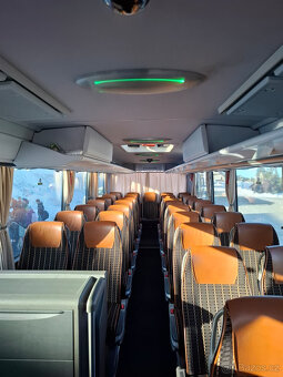 Mercedes Tourismo - 7