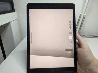 2019 Apple iPad 7. generace 10,2" MW772LL/A 128GB a pouze W - 7