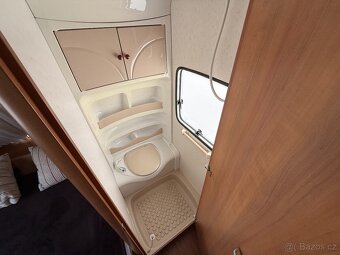 Hobby 560, předstan, solární panely, měnič - 7