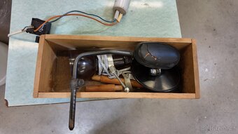 el. šicí stroj - 7