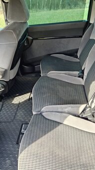 Citroën C8 2,0 100 kw HDI 16V,  7 míst + kola - 7