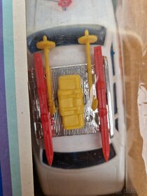 Retro model auta na setrvačník Mercedes SKING AUTO PF 130 (v - 7