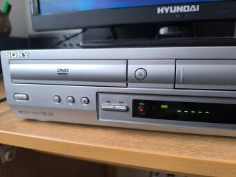 SONY - D910 - 7