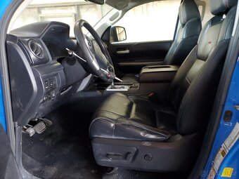 TOYOTA TUNDRA CREWMAX SR5 - 7