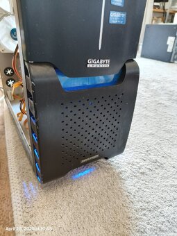nVidia 650, 550W zdroj, 500GB HDD - 7