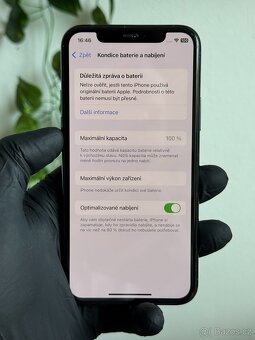 iPhone 11 Pro 256GB zelený - 100% baterie - 7