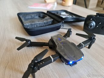 E99 Dron Professinal dual kamera + box s příslušenstvím - 7