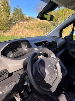 Peugeot Rifter - 7