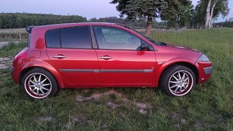 Renault Megane Hatchback - 7