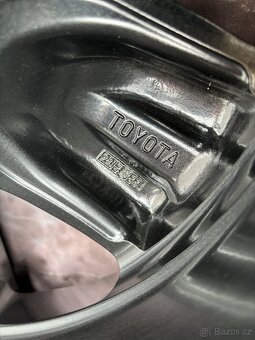 Zánovní alu Toyota Hilux 265/65R17 112S 99% VZORKU - 7