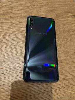 Samsung Galaxy A70 Dual SIM - 7
