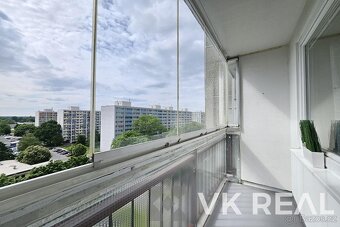 Prodej bytu 2+1 se dvěma lodžiemi a sklepem, OV, cca 81m2, u - 7