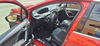 Peugeot 2008 1,6 HDI - 7