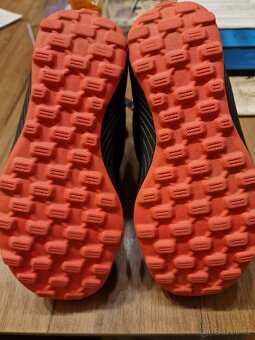 Kotníčkové boty Adidas vel.34 - 7