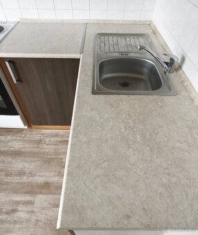 Velká kuchyňská linka - 7