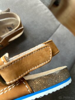Kožené sandály Baťa vel 35 unisex nove - 7
