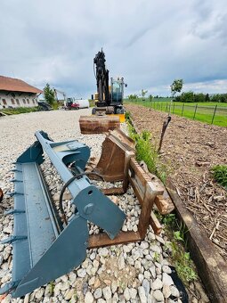 PRODÁM Mecalac 714 bagr 14 t - 7
