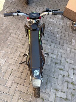Elektrický pitbike motorka EcoWheel Pilar 1600W 14Ah - 7