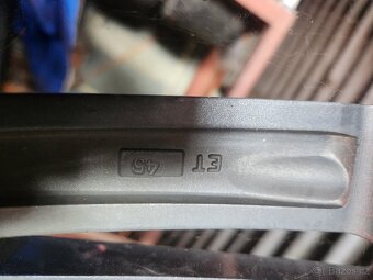 Originál Land rover 275/40/ZR22 ,pneu 90% - 7