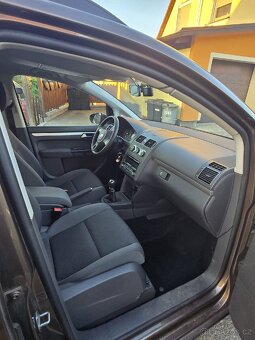 Prodám VW Touran 1,6 tdi, mode 1t3, rok výroby 2015 - 7