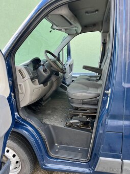 PEUGEOT BOXER 2,2 L1H1 - - 7