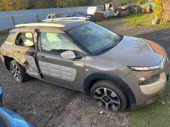Citroen C4 Cactus 1.2 60kw, r.9/2014, klima - 7