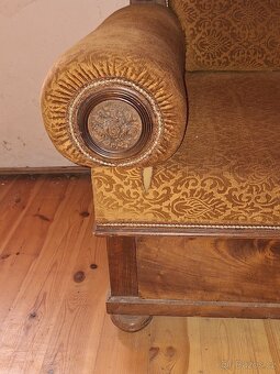 Starožitný nábytek - 7