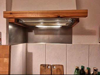 Kuchyňská linka Ikea z masivu borovice ,vč. spotřebičů,3944 - 7