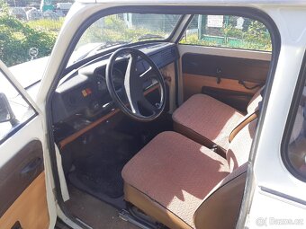 Trabant 1.1 + obytný přívěs N126 - 7