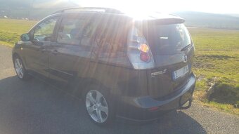 Mazda 5,2.0i,xenony,7 míst - 7