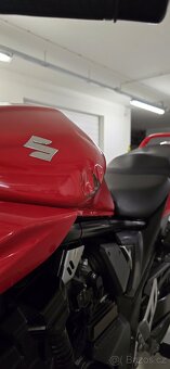Suzuki GSF 650 - 7