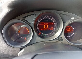 Citroën C4, 1.6 HDi / 68 kW - 7