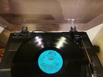 Gramofon Sony PS LX250 - 7