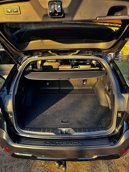 Subaru Outback Field 2.5i 124 kW – Black Editino. - 7