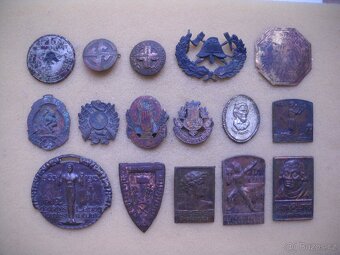 Ruzné odznaky - 7