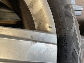 VW 6,5jx16 et33, letní 215/60 - 7