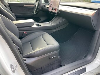 Tesla model Y Performance - 7