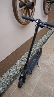 Elektrická koloběžka GoGEN VOYAGER 500W S 801B černá - 7