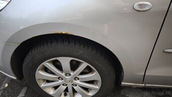 Mazda 5 MPV - 7