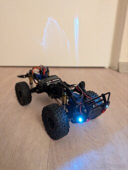 Luxusně vytuněný Traxxas TRX-4M Defender - 7