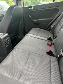 VW Golf Plus 1.6 TDI 77 kW, rok 2010 - 7