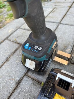 Makita Utahovák rázový DTW700RTJ - 7
