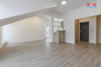 Pronájem bytu 4+kk, 113 m², Opava, ul. Pekařská - 7