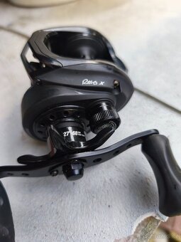 Baitcast multík Abu Garcia REVO 4XL - 7