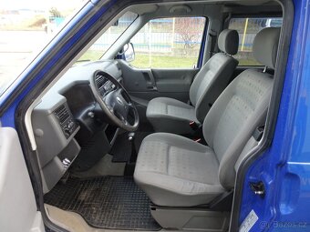 VW Caravelle 2.5 TDi, Automat - 7