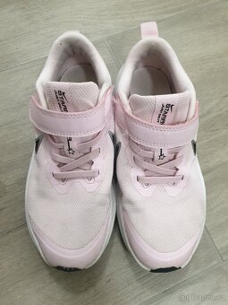 Tenisky Nike 32 - 7