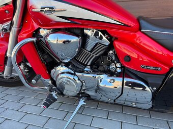 Suzuki Intruder M1800R - 7