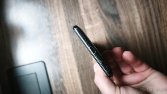 Xiaomi Mi 9T 128/6 + obal + skla nová baterie - 7