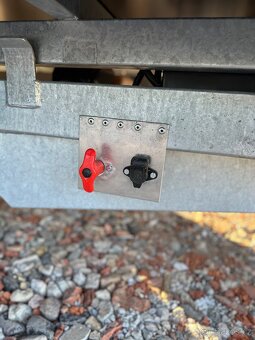 Přívěs Gewe P3500 F/3, Jednostranný sklopný elektrický - 7